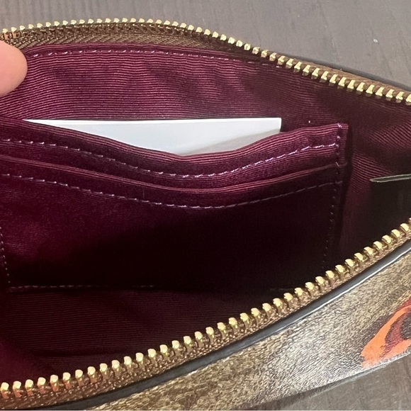 COACH X KAFFE FASSETTE corner zip floral wristlet. Rare limited edition nwt - Picture 8 of 11